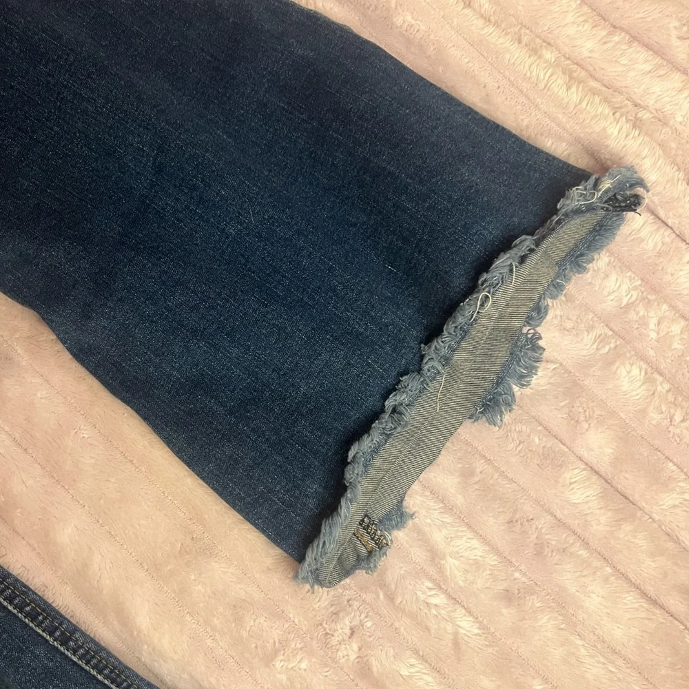 🛍️ Fashion Nova High-Rise Denim Flare Jeans | Size 7 | EUC | Retro Boho Vibes ☀️ - Picture 9 of 11